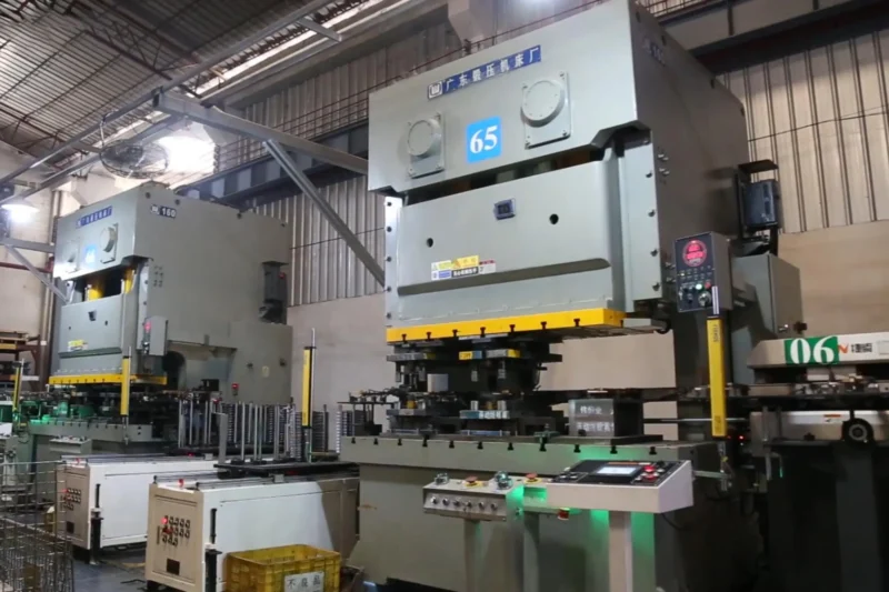 Microwave oven power box intelligent production line
